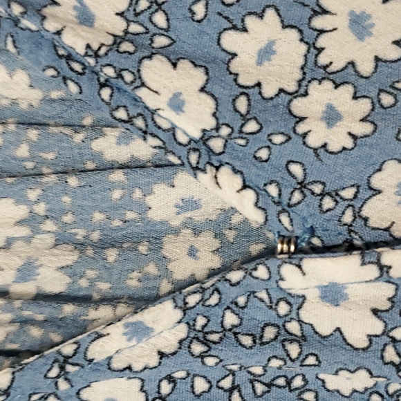 Gap Romper - Picture 4 of 5